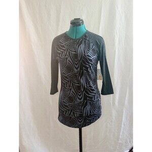 NWT Lularoe Randy top size XS. Brand new with tags. Size XS.